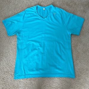 Men’s Lululemon short sleeve